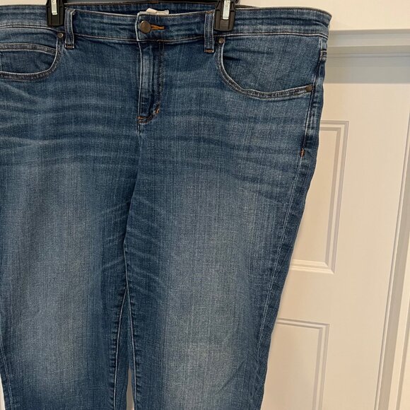 Eileen Fisher Blue Organic Cotton High-Rise Cropped Straight Denim Jeans, Size 1 - Picture 3 of 6